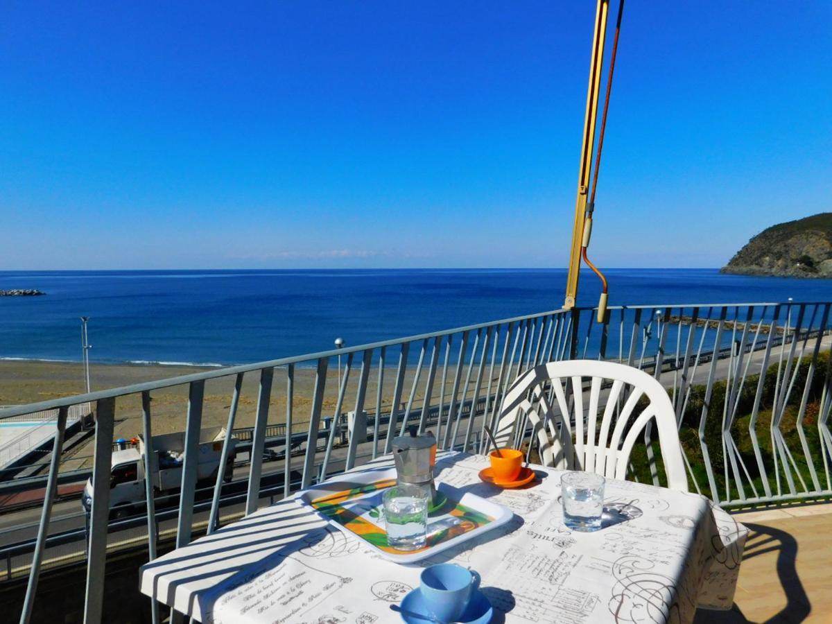 Trilocale Con Meravigliosa Vista Mare, Levanto Kültér fotó
