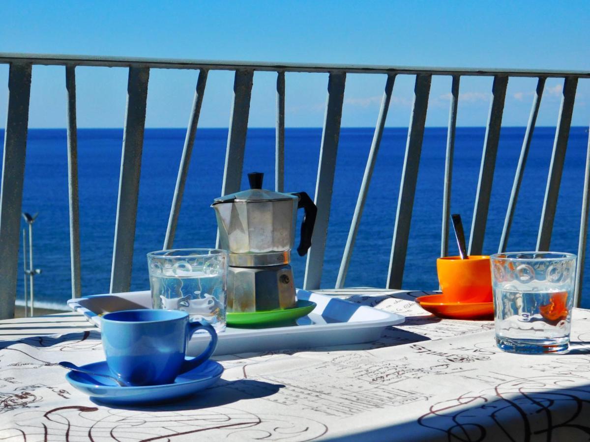 Trilocale Con Meravigliosa Vista Mare, Levanto Kültér fotó